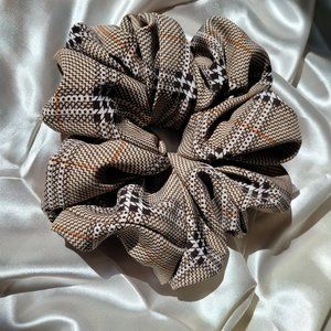 2 for 25! Giant scrunchies!